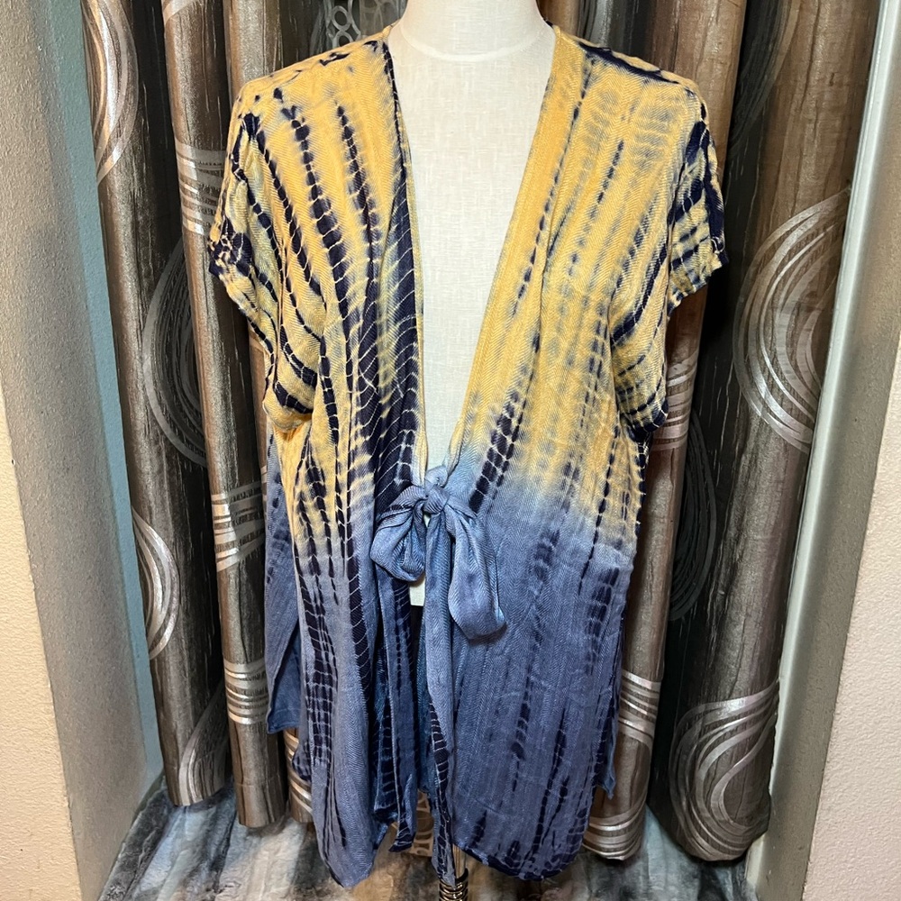 Tie dye sleeveless kimono